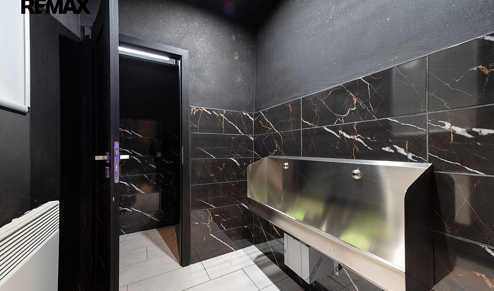 Prodej obchodních prostor 140 m², Břidličná – náhled fotky 9