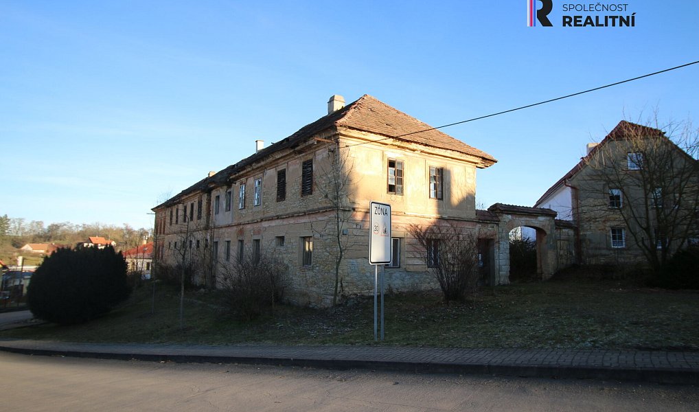 Prodej domu 618 m² s pozemkem 3 191 m², Chorušice – náhled fotky 4