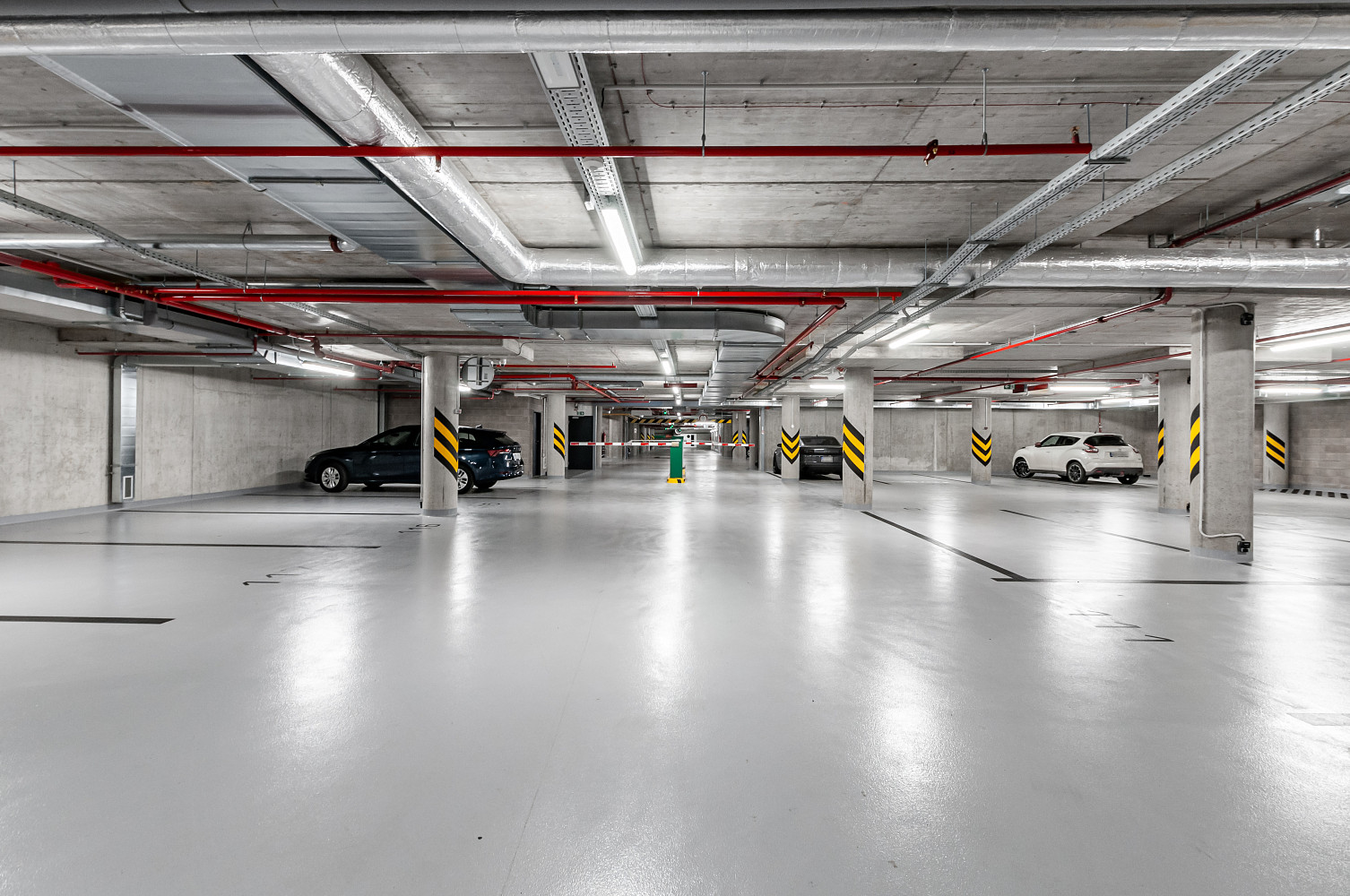 Parkovací stání na u mlýnského kanálu, praha 8