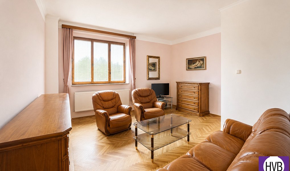 Prodej domu 206 m² s pozemkem 585 m², Úvaly – náhled fotky 5