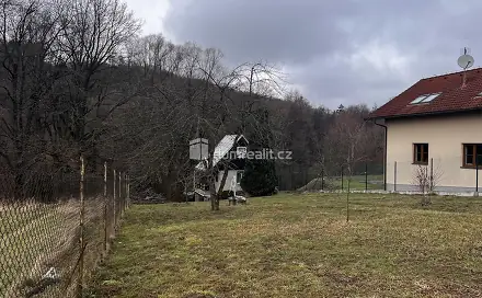 Prodej stavebního pozemku 1 005 m², Hrabůvky, Zlín - Prštné