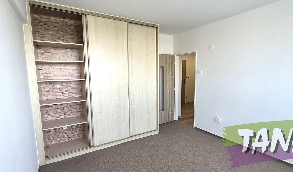 Pronájem bytu 2+1 53 m², Kolín – náhled fotky 15