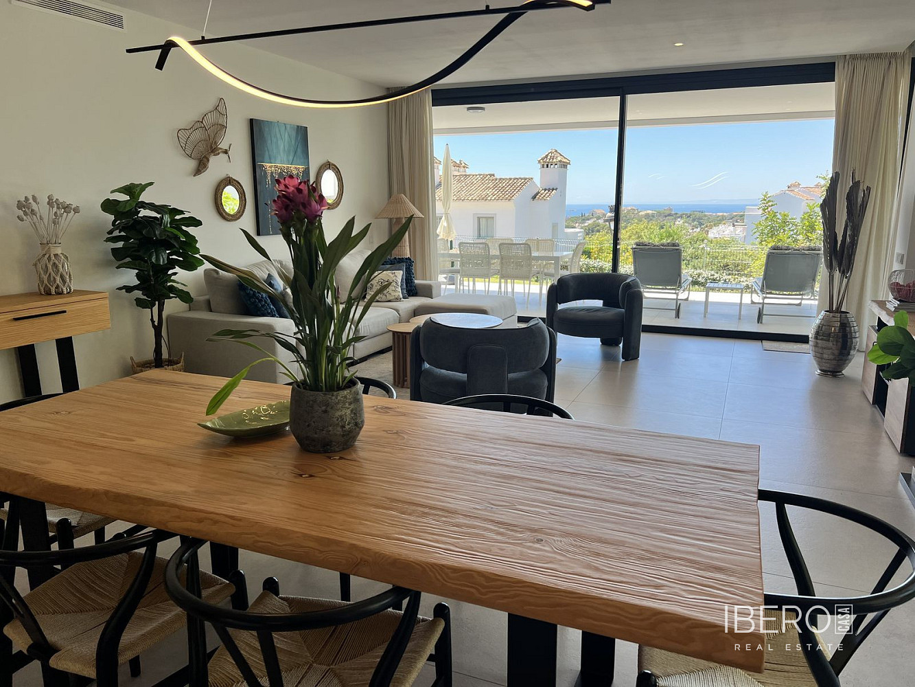 Pis 4+kk – Marbella, Urbanización Marbesa - Més