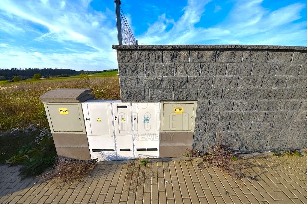 Prodej stavebního pozemku 800 m² – fotografie 3