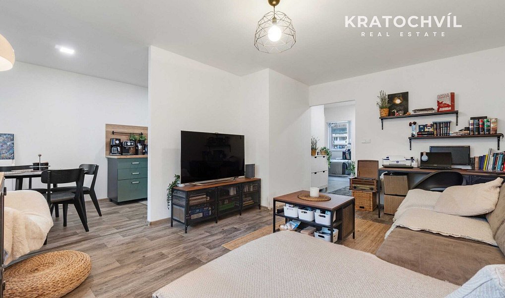 Prodej bytu 3+kk 76 m², Praha – náhled fotky 2