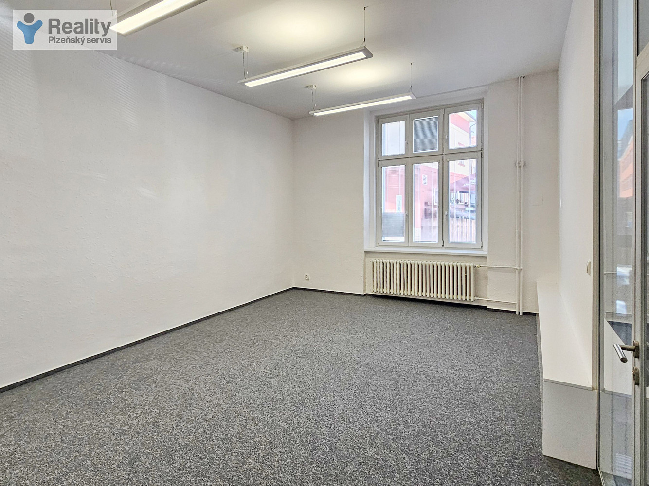 Pronájem kanceláře 88 m² – fotografie 3
