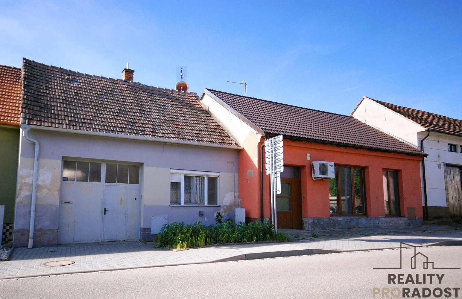 Prodej stavebního pozemku 308 m² – fotografie 3