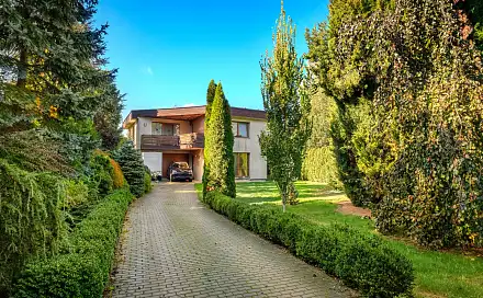 Prodej domu 270 m² s pozemkem 2 041 m², K zahradám, Praha 5 - Lahovice