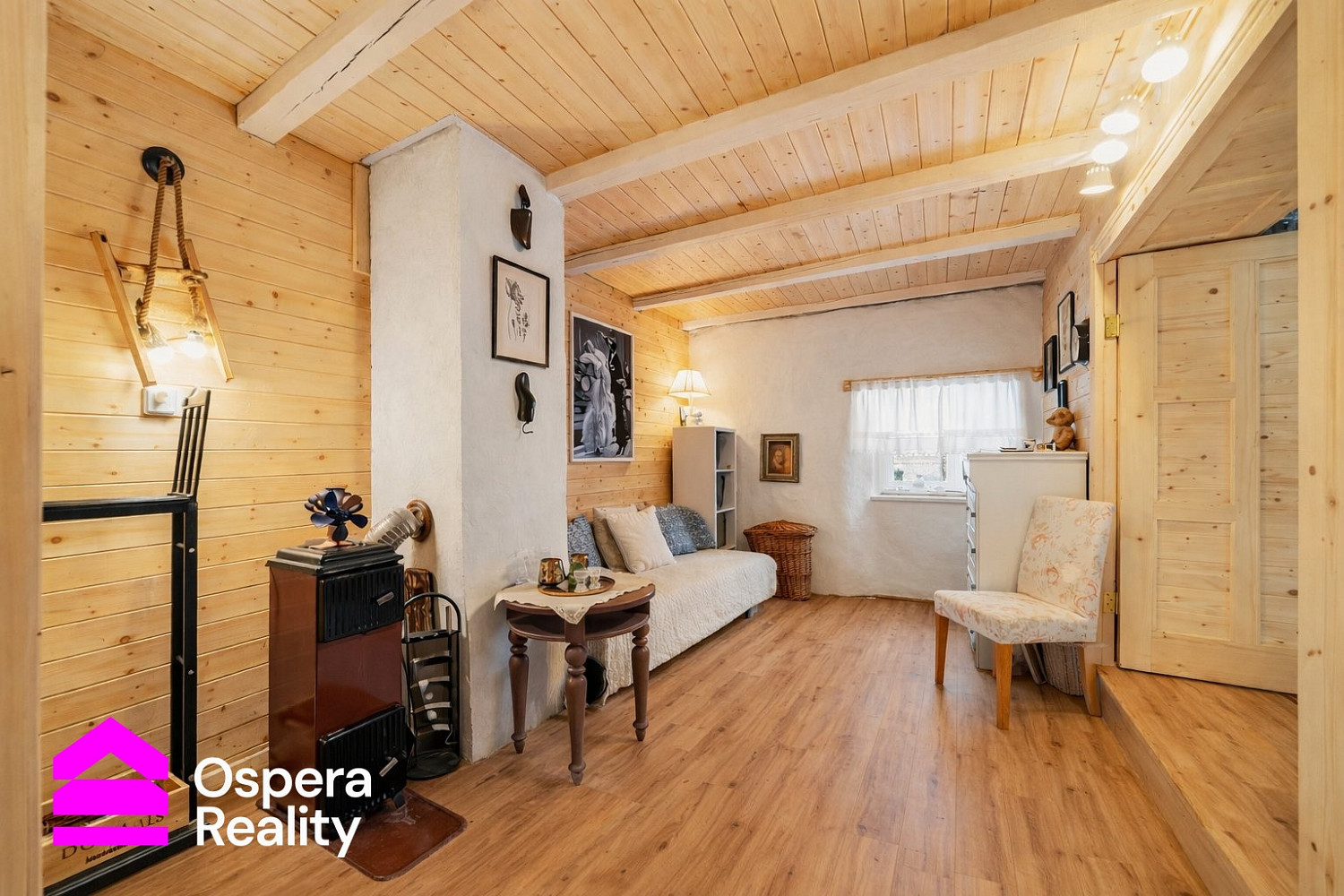 Prodej domu 137 m² s pozemkem 1 021 m² – fotografie 3