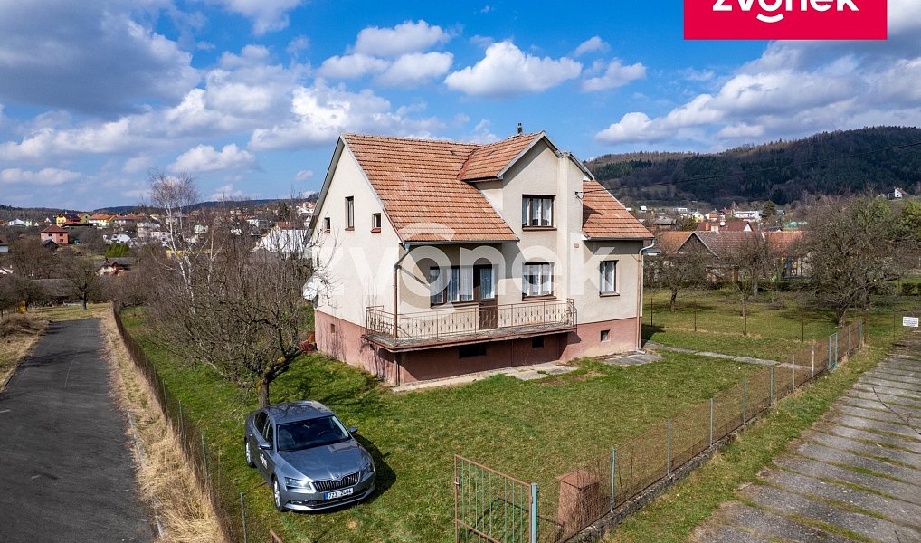 Prodej domu 250 m² s pozemkem 1 184 m², Lukov – náhled fotky 2