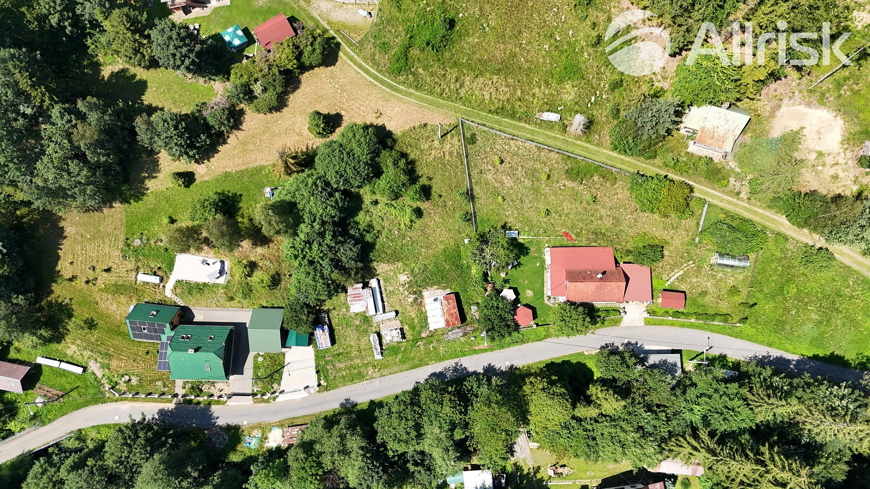 Prodej stavebního pozemku 1 451 m² – fotografie 3