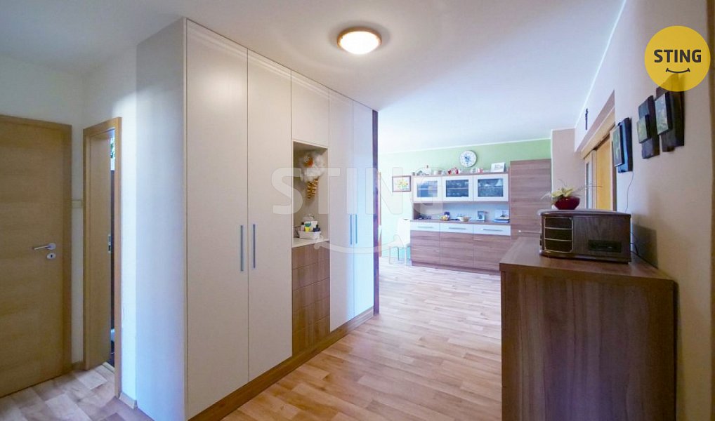 Prodej domu 295 m² s pozemkem 1 089 m², Holasovice – náhled fotky 17