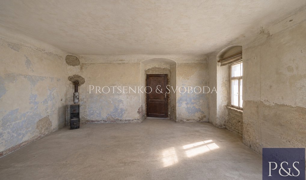 Prodej domu 410 m² s pozemkem 661 m², Mnichov – náhled fotky 3