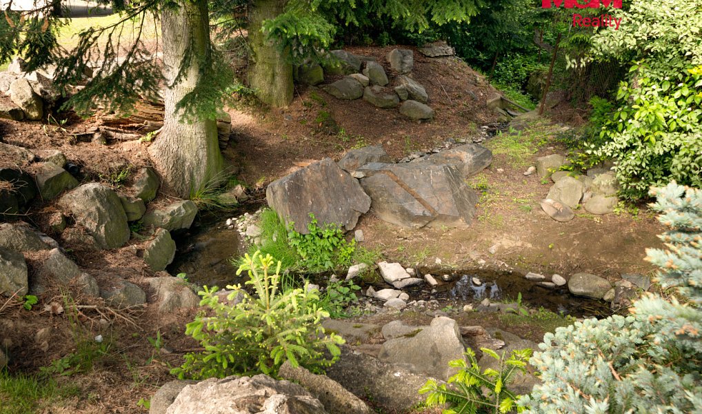 Prodej stavebního pozemku 1 100 m², Strančice – náhled fotky 7