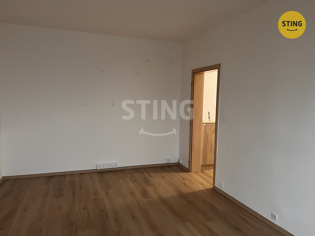 Pronájem bytu 3+1 65 m² - Widok 6