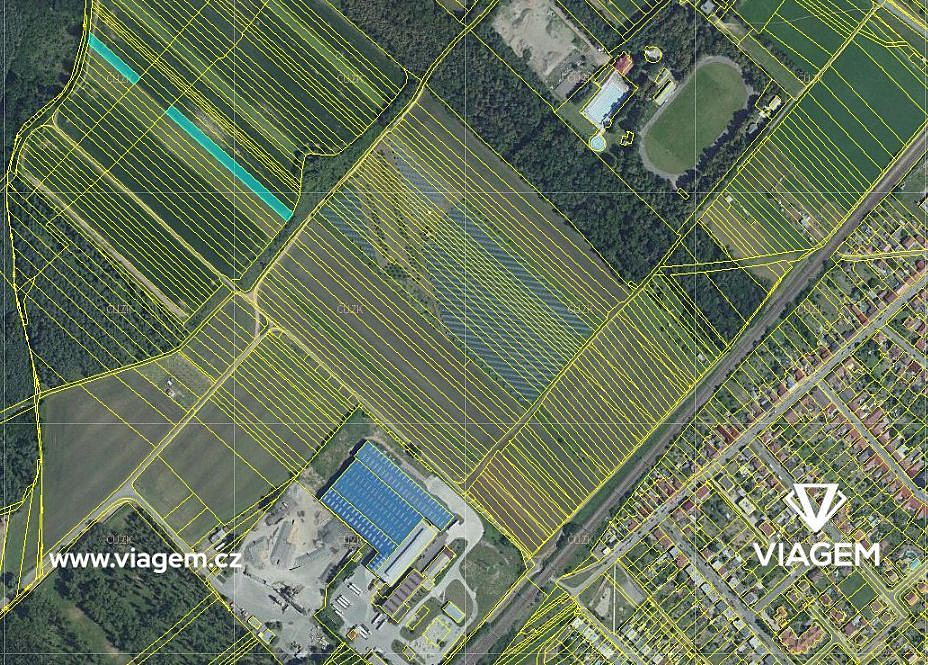 Prodej pole 2 086 m²