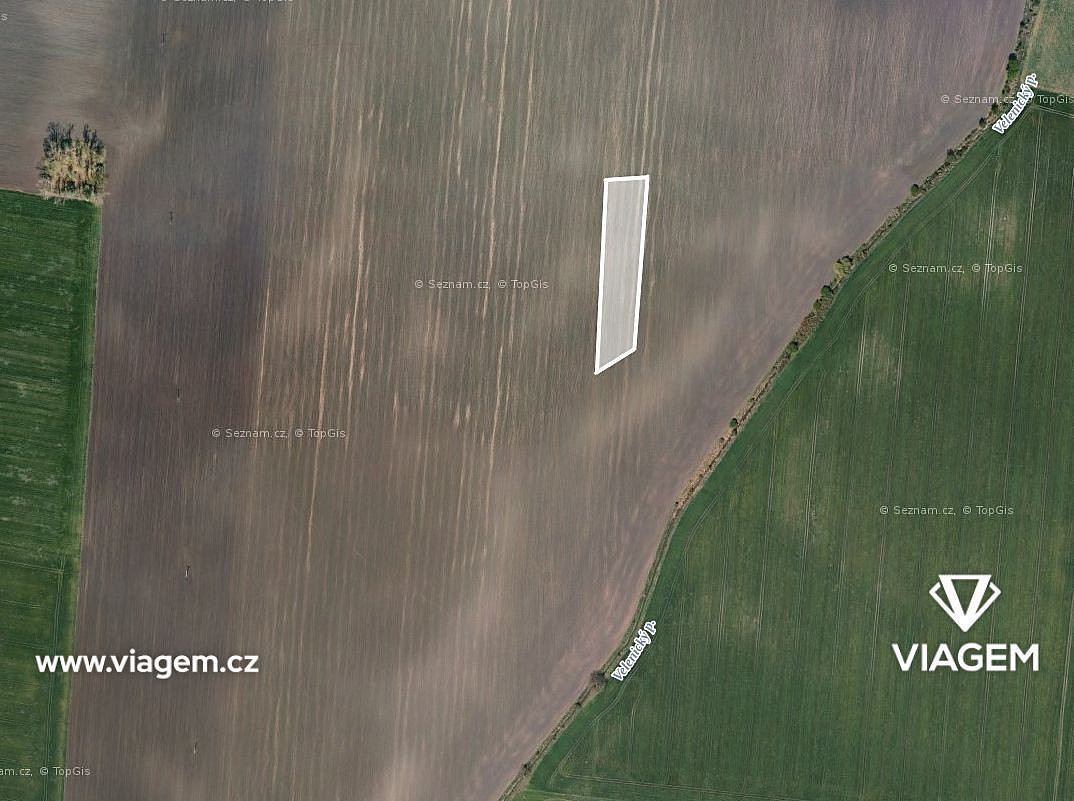 Prodej pole 868 m²
