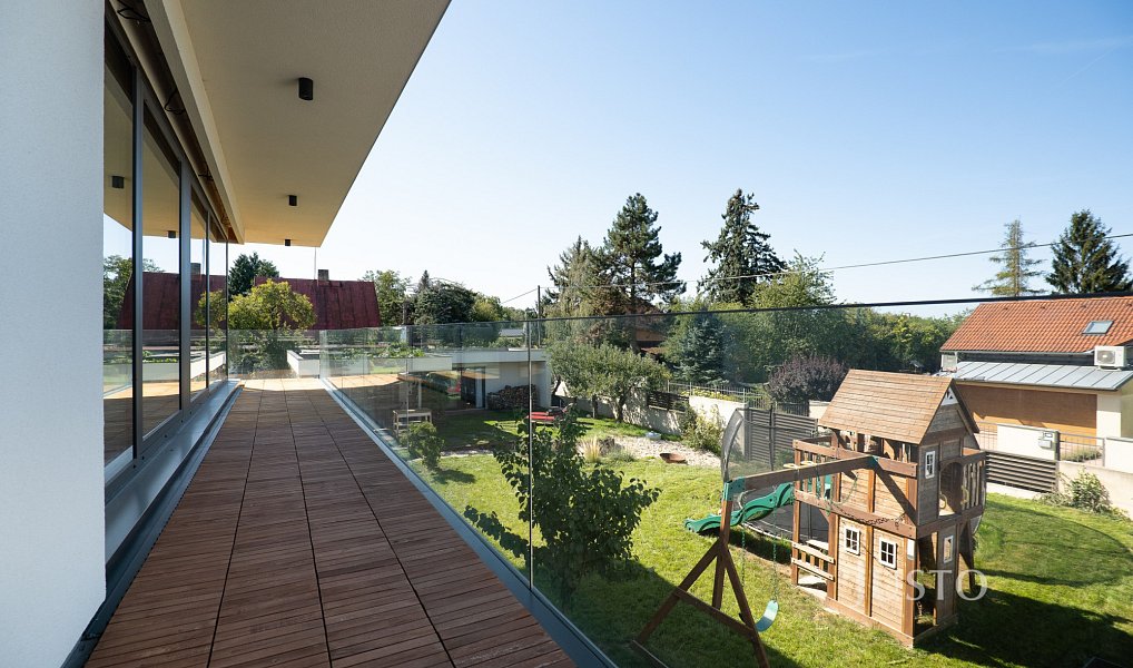 Prodej domu 349 m² s pozemkem 1 385 m², Ohrobec – náhled fotky 42