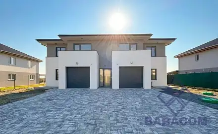 Prodej domu 190 m² s pozemkem 300 m², Polerady, okres Praha-východ