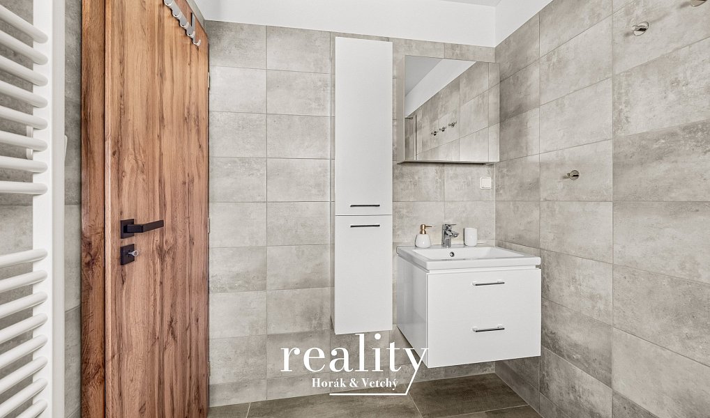 Dva apartmány s vinárnou a vinným sklepem 190 m2, Jevišovka, Jevišovka – náhled fotky 11