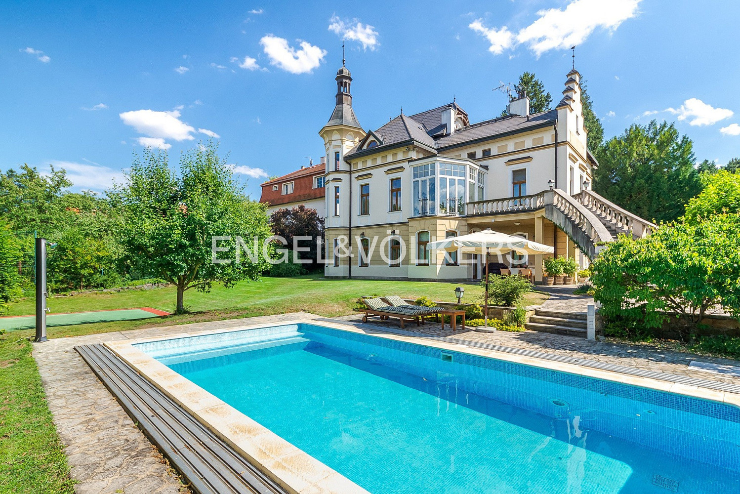 Prodej domu 581 m² s pozemkem 2 105 m² — photo 4