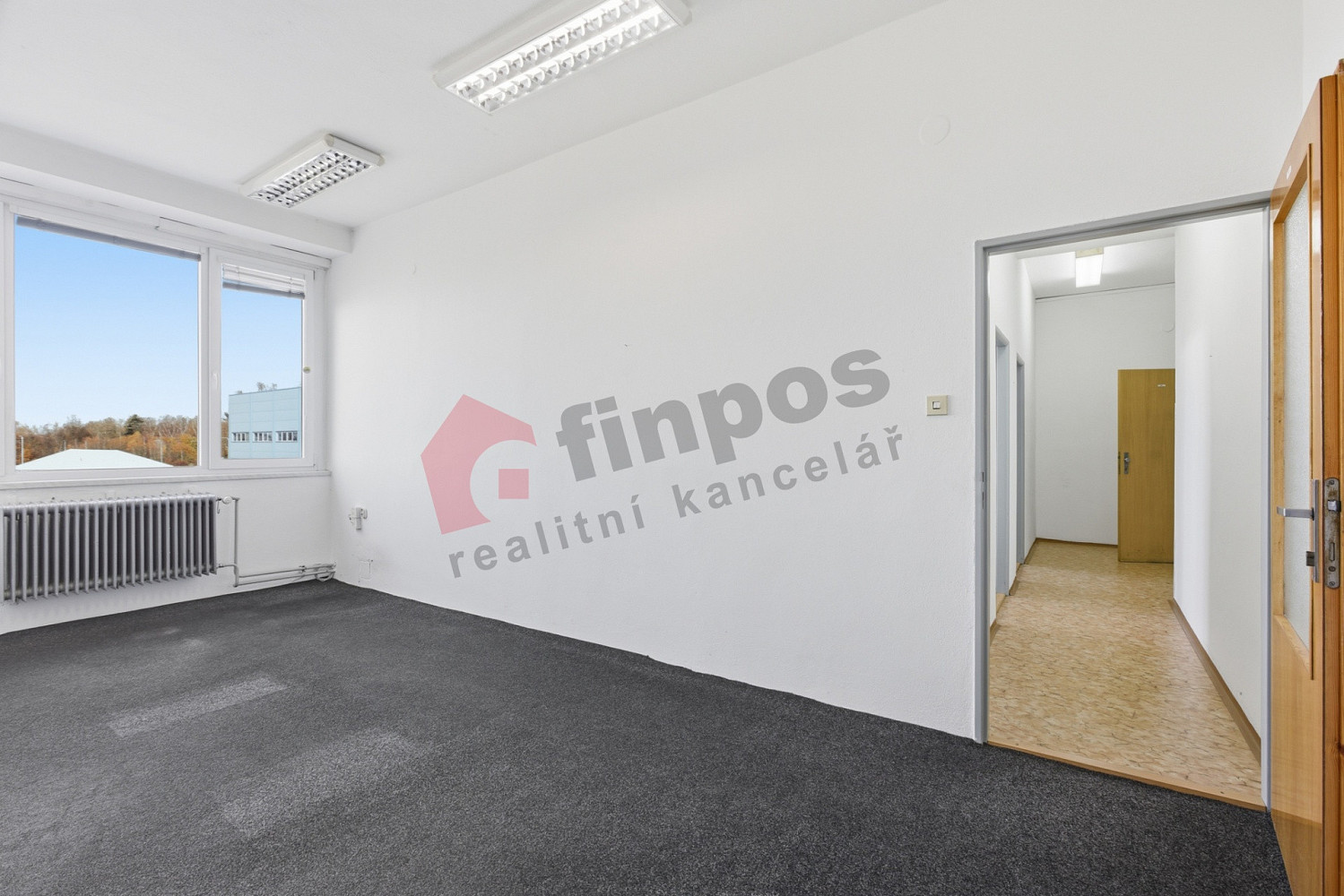 Pronájem kanceláře 483 m² – fotografie 2