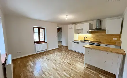 Prodej bytu 3+kk 87 m², Pod Hradištěm, Týnec nad Sázavou, okres Benešov
