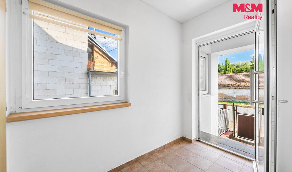 Prodej domu 200 m² s pozemkem 616 m², Plasy – náhled fotky 13