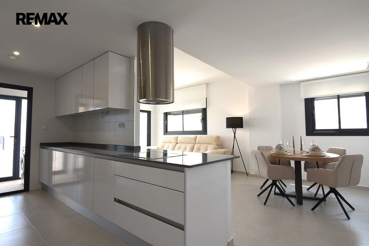 Piso 3+kk – San Miguel de Salinas - Vista 4