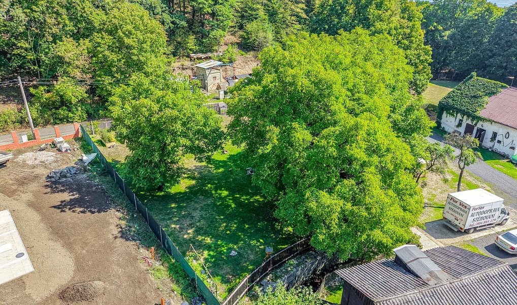 Prodej stavebního pozemku 760 m², Osek – náhled fotky 17