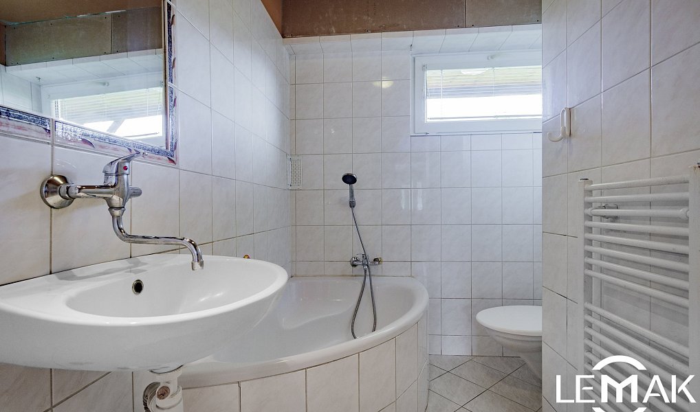Prodej domu 134 m² s pozemkem 357 m², Zlaté Hory – náhled fotky 9