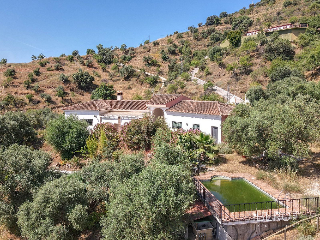 Prodej domu 184 m² s pozemkem 6 500 m²