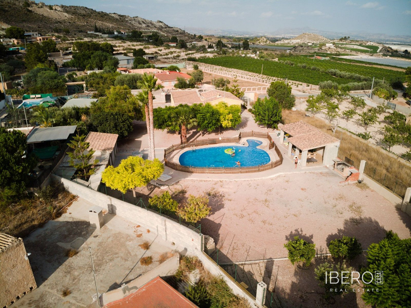 Prodej domu 200 m² s pozemkem 2 200 m² — photo 3