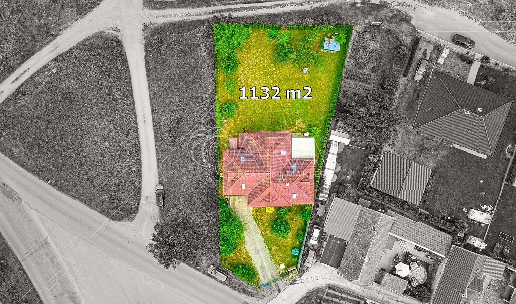 Prodej domu 209 m² s pozemkem 1 132 m², Zlosyň – náhled fotky 2