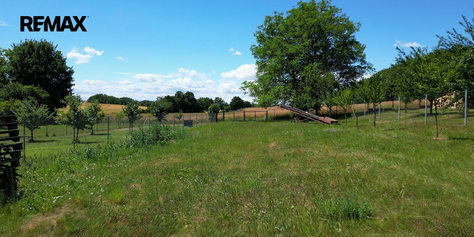 Prodej stavebního pozemku 1 849 m² – fotografie 5