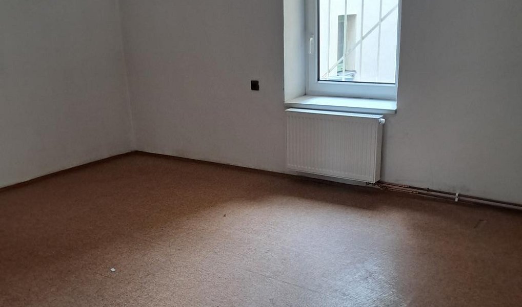Pronájem skladovacích prostor 300 m², Kladno – náhled fotky 6