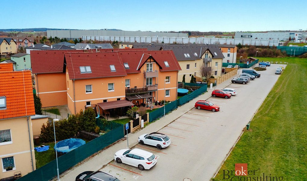 Prodej bytu 4+1 83 m², Nupaky – náhled fotky 28