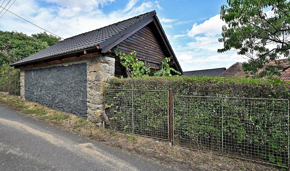 Prodej domu 250 m² s pozemkem 885 m², Milešov – náhled fotky 33