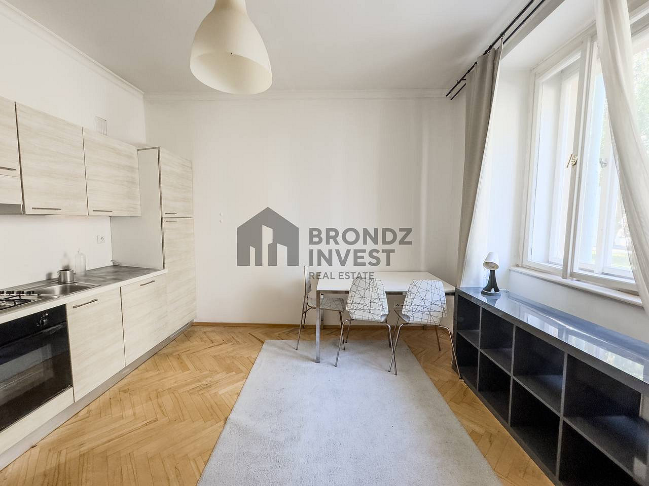 Pronájem bytu 2+kk 50 m² – fotografie 3