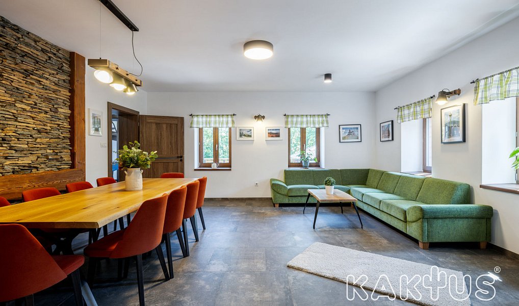Prodej domu 316 m² s pozemkem 1 706 m², Frenštát pod Radhoštěm – náhled fotky 17