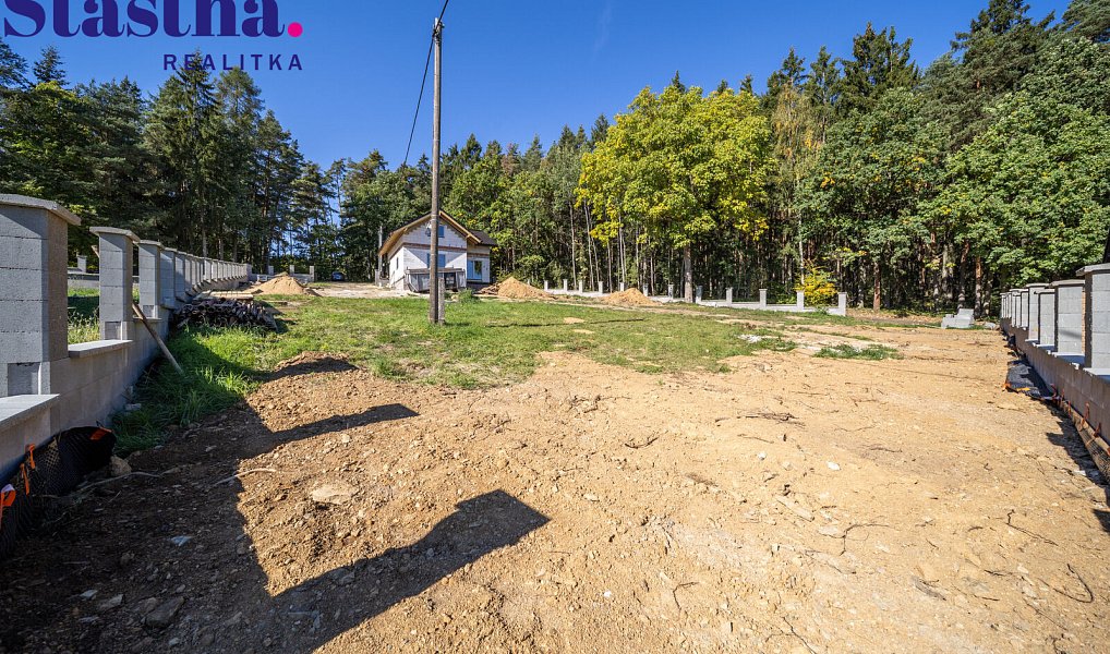 Prodej stavebního pozemku 739 m², Cetyně – náhled fotky 4