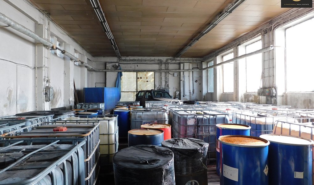 Pronájem skladovacích prostor 170 m², Vroutek – náhled fotky 3