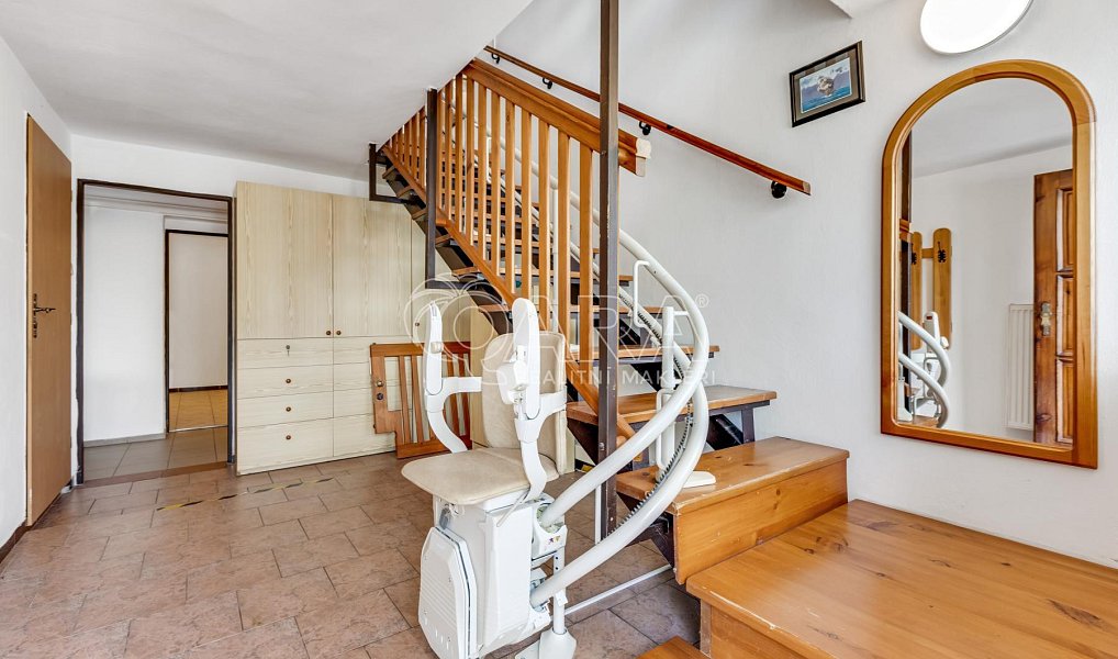 Prodej domu 307 m² s pozemkem 619 m², Mrač – náhled fotky 20