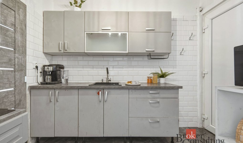 Prodej bytu 1+1 59 m², Hradec Králové – náhled fotky 3