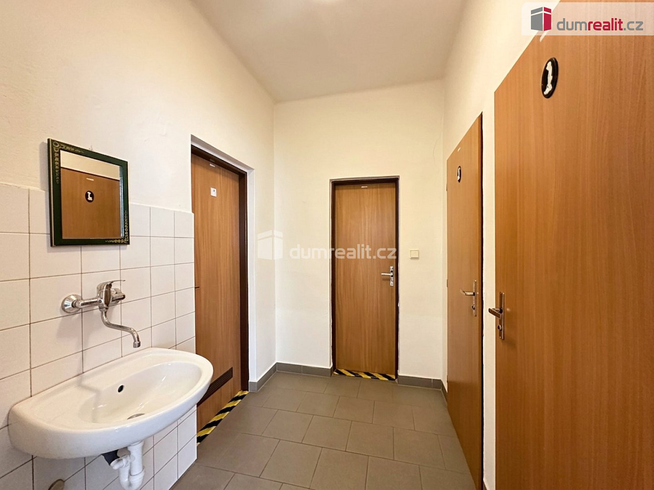 Pronájem skladovacích prostor 120 m² – fotografie 3