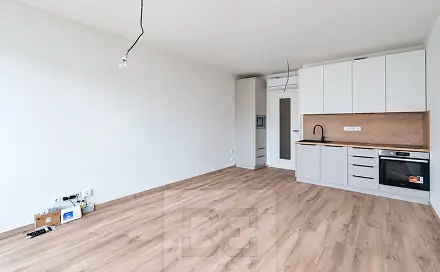 Pronájem bytu 1+kk 32 m²