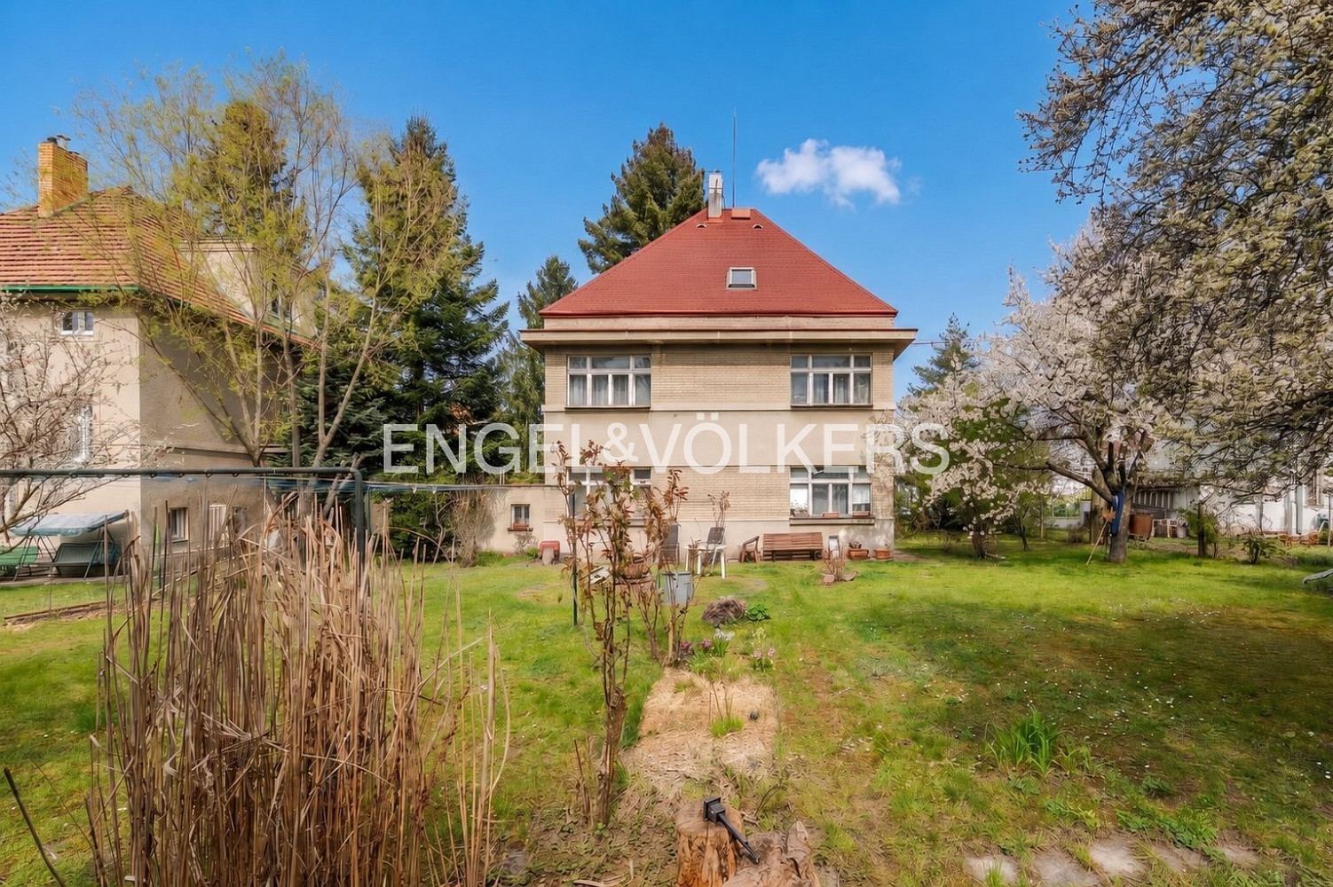 Prodej stavebního pozemku 959 m²