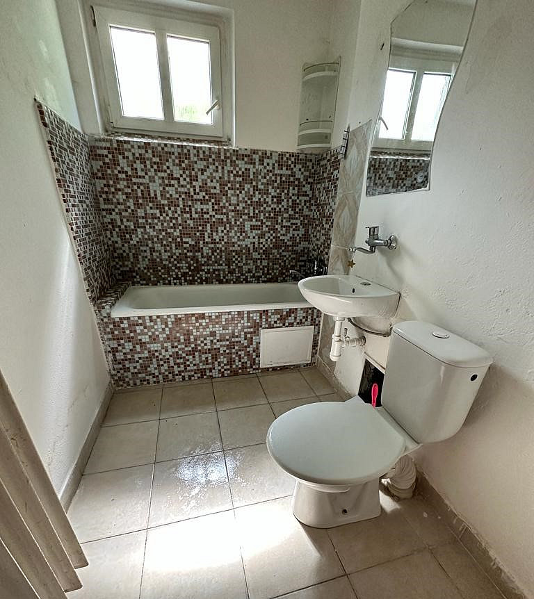 Pronájem bytu 1+1 37 m² – fotografie 4