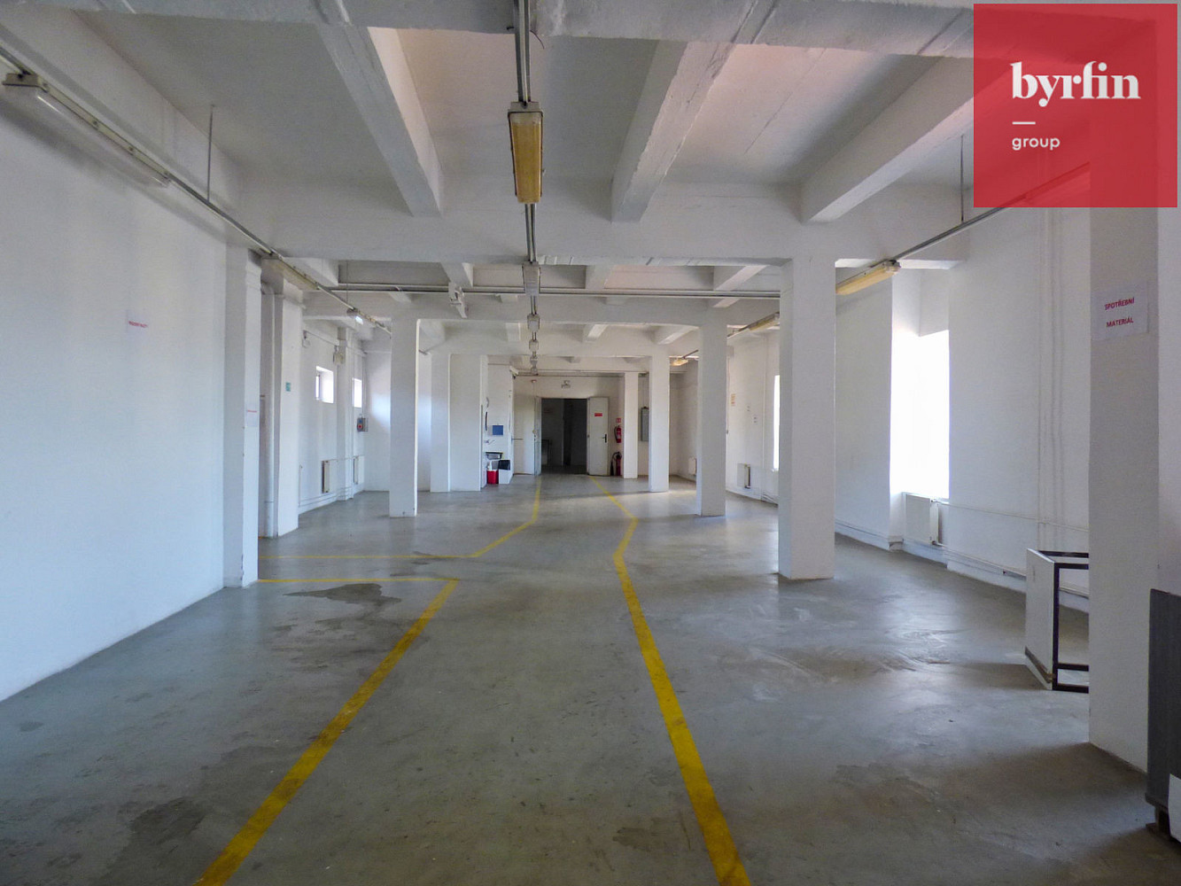Pronájem výrobních prostor 123 456 m² – fotografie 3
