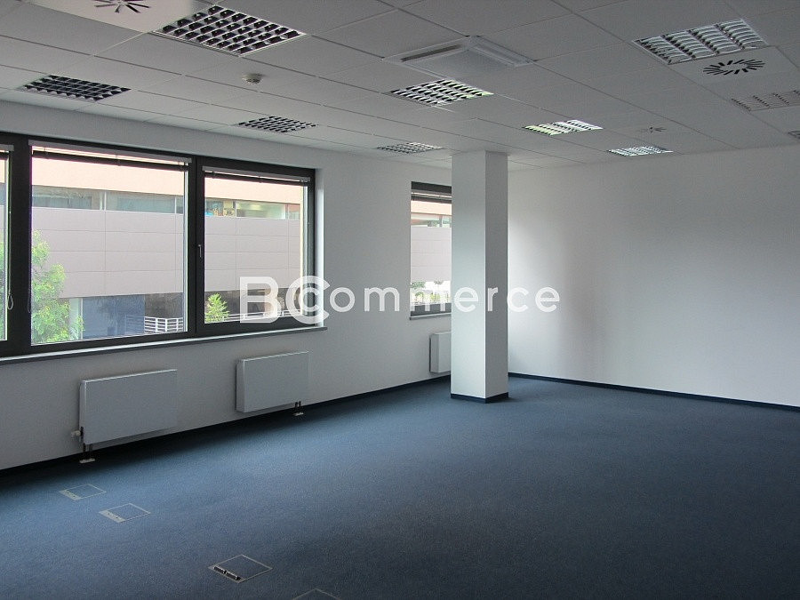 Pronájem kanceláře 27 m² – fotografie 2